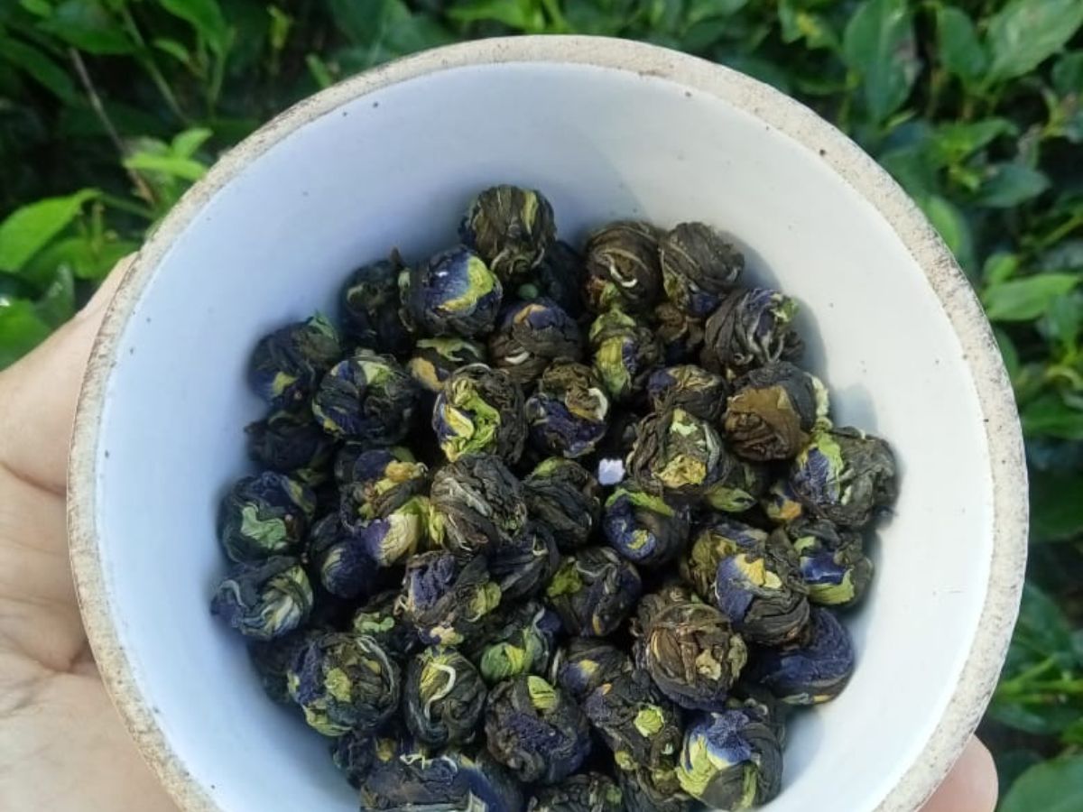 Premium Bluebell Vine Blend Green Tea Balls